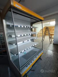 frigorifero a parete