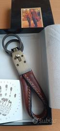 portachiavi in pelle manifattura toscana