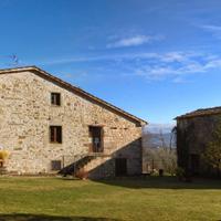 Appartamento con cucina nelle colline toscane