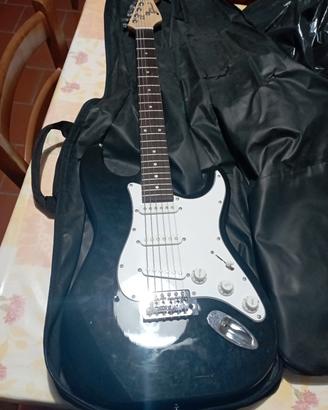 chitarra elettrica usata
