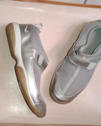 Scarpe nr 42.5 Nike vintage 