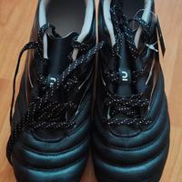 scarpe calcio a sei tacchetti 