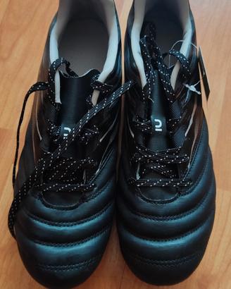 scarpe calcio a sei tacchetti 