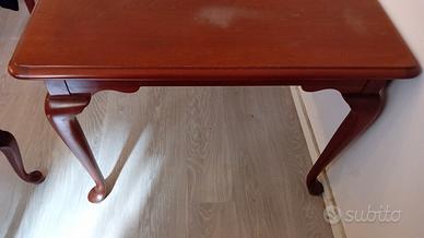  Tavolo e sedie in legno. Ritiro a roma