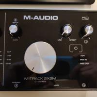 M-Track 2x2M interfaccia USB pari al nuovo