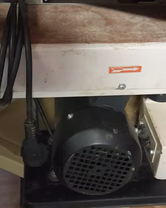 levigatrice a nastro 