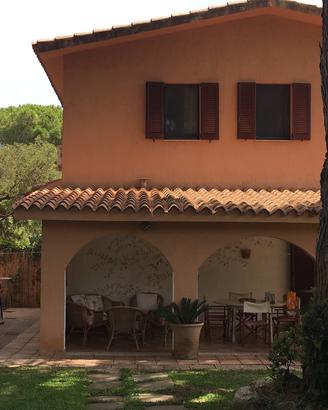 Villa a santa margherita di pula