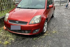 FORD FIESTA 2006 +158000 km +pacco gomme invern.