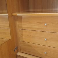 Armadio molto grande tutto in legno 