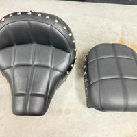 Selle Mustang per Harley Softail Street Bob