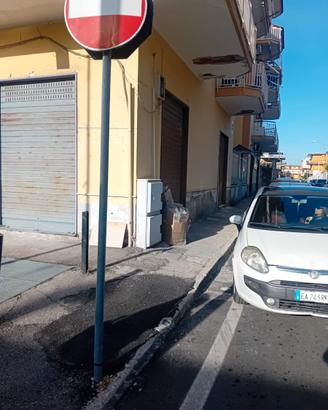 Locale commerciale corso unione sovietica