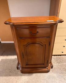 Mobiletto color noce 1 anta 1 cassetto
