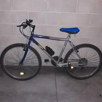 BICICLETTA MOUNTAIN BIKE 