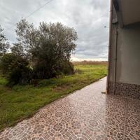 Casa semi indipendente con giardino