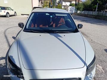 VOLVO C30 1.8cc 120 cv