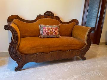 Divanetto antico fine 800