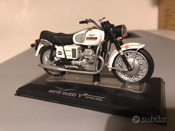 Modellino moto Guzzi V7 special hachette raro