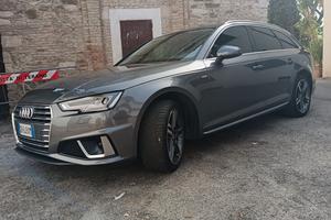 Audi a4 avant 40 gtron S. line