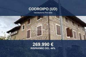 Immobile in asta di 355 m² con box auto a Codroipo