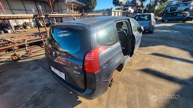 PEUGEOT 5008 RICAMBI USATI GARANTITI