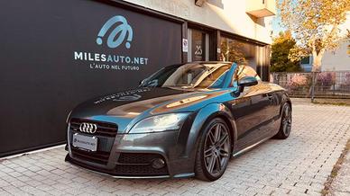 AUDI TT Roadster 2.0 TDI quattro S tronic 2 x S