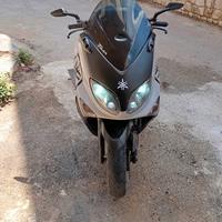 Yamaha T Max - 2004