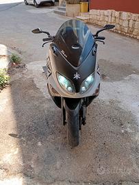 Yamaha T Max - 2004