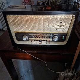 Radio a valvole Grundig 1097.