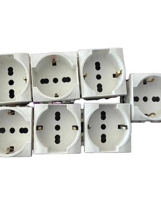 7 Prese shuko living light Bticino