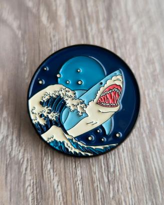Spilla Kanagawe Hokusai Squalo pin badge brooch