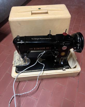 Macchina da cucire SINGER Vintage