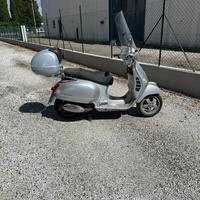 Piaggio Vespa 250 GTS - 2009