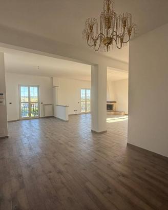 Appartamento di 135 mq a Palombara sabina