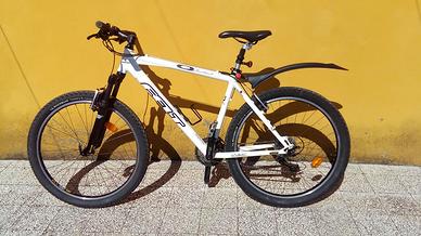 MTB Felt Q800 Biciclette In vendita a Roma