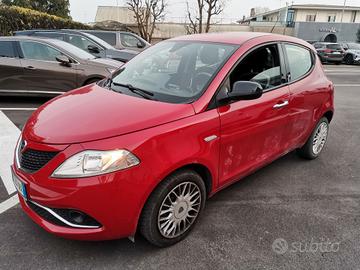 Lancia Ypsilon 1.2 69 CV 5 porte Unyca