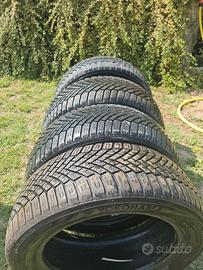4 gomme Yokohama BluEarth winter V906 usate