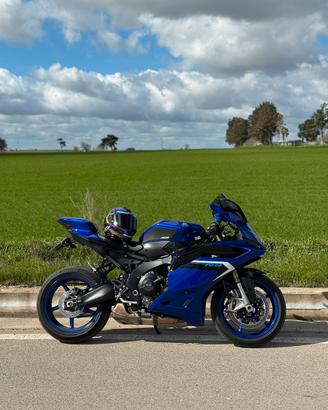 Yamaha YZF R9