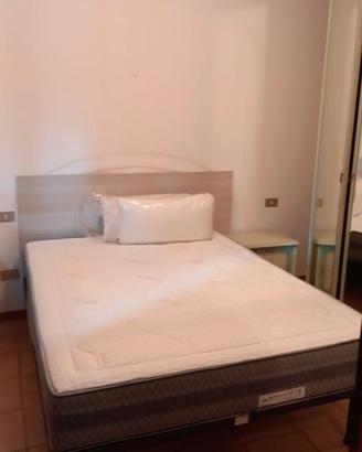 Letto 140x190 - materasso, rete, cuscino e testata