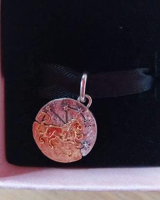 Pandora charm leone