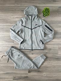 Tuta Nike Tech grigia