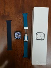 Apple Watch Series 7 45mm GPS + Cellular 