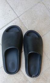 Yeezy Slides 44
