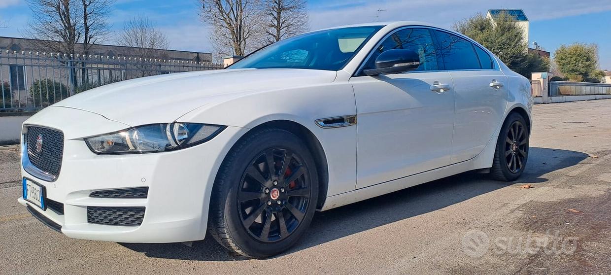 JAGUAR XE (X760)