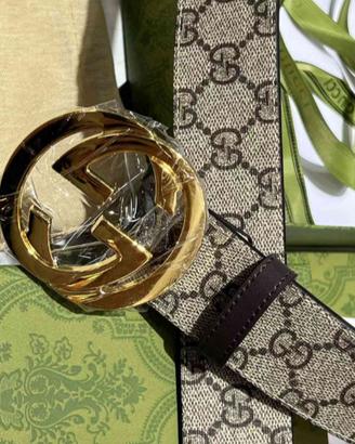 Cintura da uomo Gucci con fibbia dorata