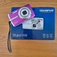 Fotocamera digitale compatta Olympus del 2008