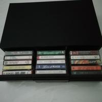Musicassette  con portacassette