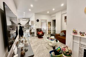 Appartamento a Napoli Via Consalvo 4 locali