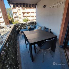 consolle allungabile con sedie 