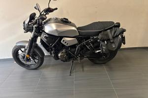 Yamaha XSR 700 ABS