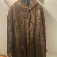 cappotto vintage in pelliccia di castoro